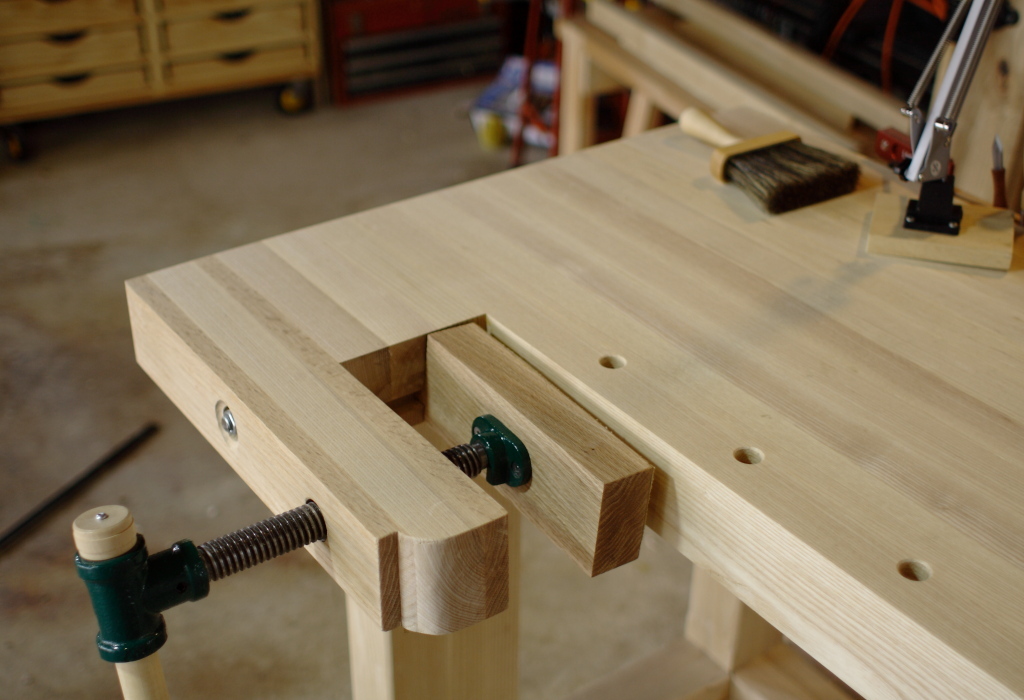 The Workbench - Finishing Touches - The Wireless Woodworker